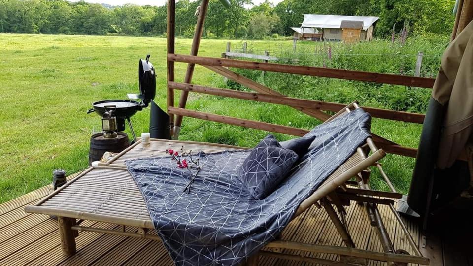 Hotel Glamping des 2 Marguerites Bazoches-au-Houlme Exterior foto